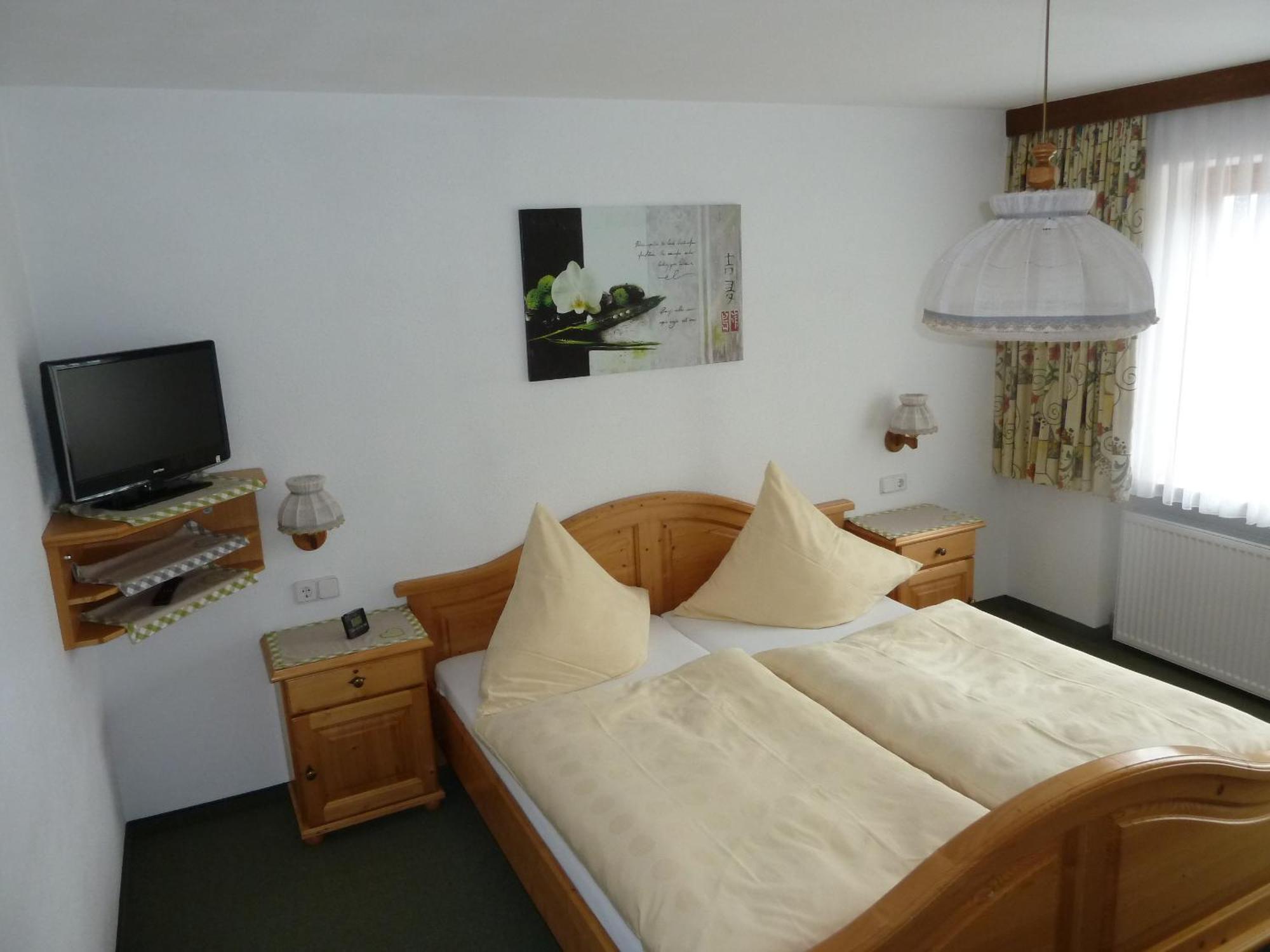 Hotel Haus Antonia à Lermoos Chambre photo